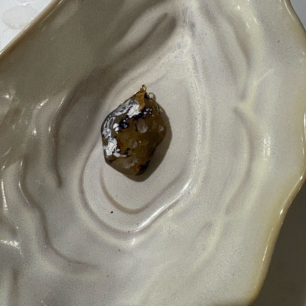 HAIDA GWAII AGATE PENDANT